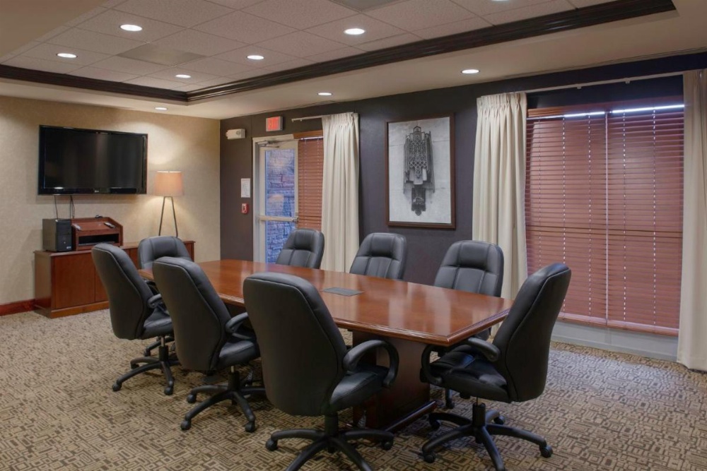 Holiday Inn Ardmore Convention Center Image 31